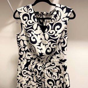 Loft, size 6 navy & blue dress